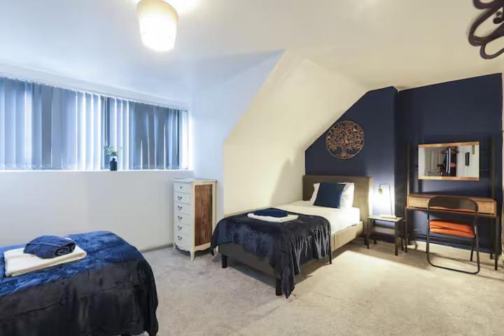 Pet-Friendly 3Br Home, Sleeps 7, 1 Mile From City Centre Leeds (West Yorkshire) Exterior photo